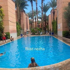 Riad Nezha Avec Jacuzzi Et Au Coeur De Marrakesh